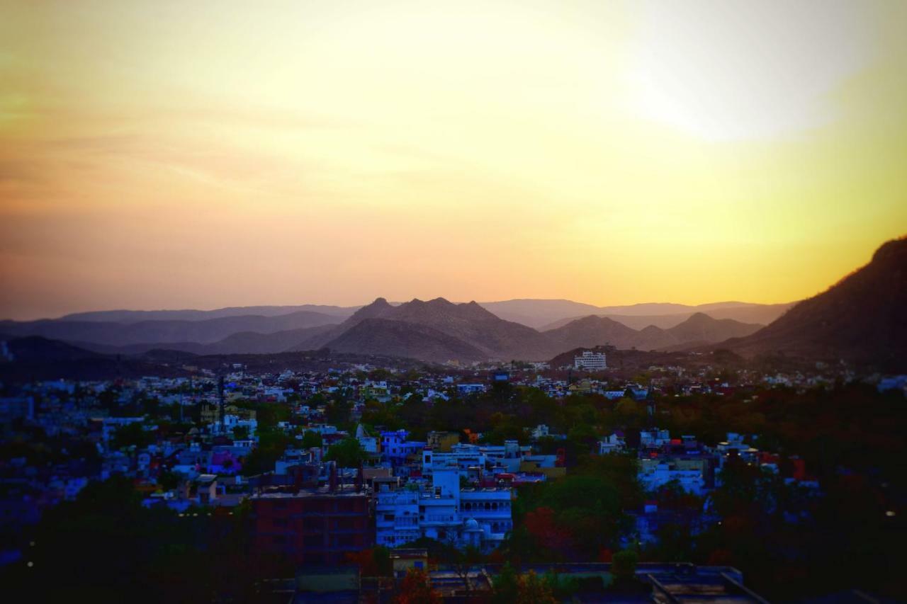 Hotel Kurabar Kothi Udaipur Luaran gambar